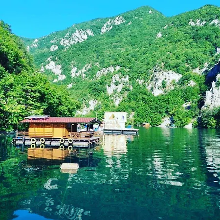Floating Apartmens Perucacki Raj Апартаменты *
